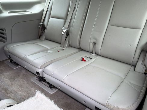 Used 2013 Chevrolet Tahoe LTZ AWD/4WD image 12