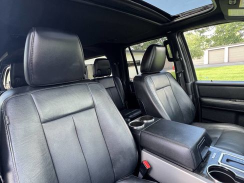Used 2017 Ford Expedition EL Limited image 29