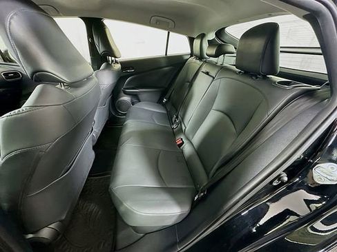 Used 2019 Toyota Prius XLE image 25