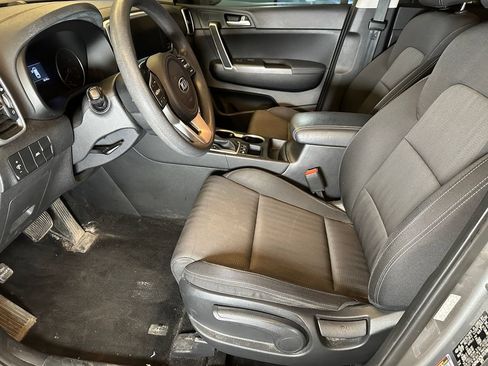 Used 2020 Kia Sportage LX AWD/4WD image 20
