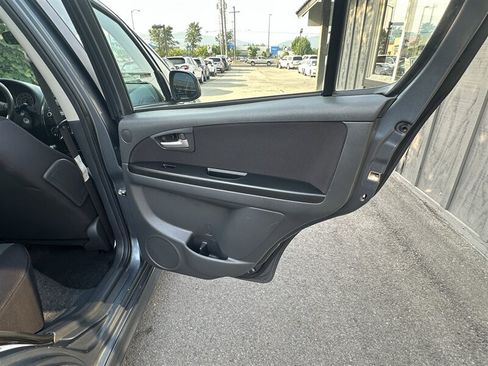 Used 2008 Suzuki SX4 Sport FWD image 35