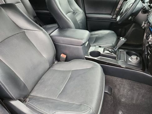 Used 2019 Toyota 4Runner Limited AWD/4WD image 19