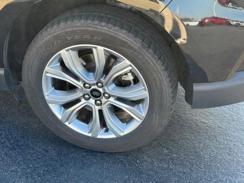 Used 2024 Ford Edge Titanium image 8