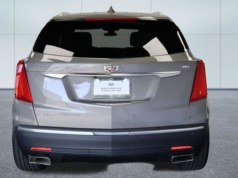 Used 2018 Cadillac XT5 Luxury w/ Driver Awareness Package AWD/4WD image 16