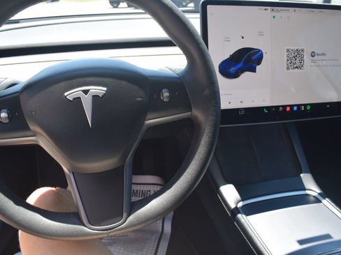 Used 2022 Tesla Model 3 Long Range AWD/4WD image 21