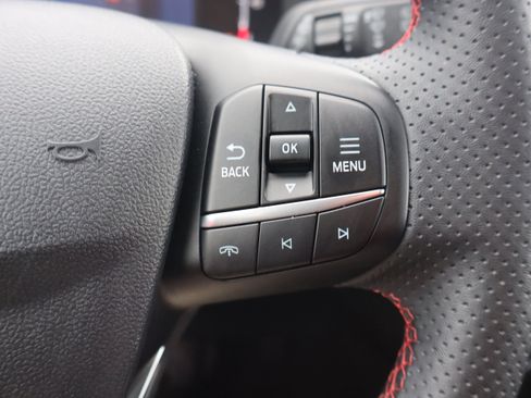 Used 2025 Ford Escape ST-Line w/ Equipment Group 301A FWD image 17