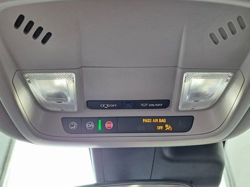 Used 2024 Chevrolet Malibu LT image 21