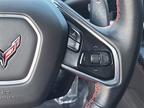 Used 2022 Chevrolet Corvette Stingray Coupe w/ Z51 Performance Package image 22