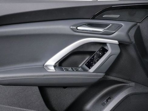 Certified 2025 Audi Q5 Premium Plus AWD/4WD image 6