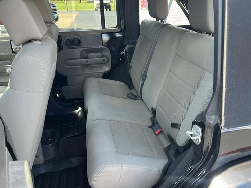 Used 2008 Jeep Wrangler Unlimited Sahara w/ Trailer Tow Group RWD image 11