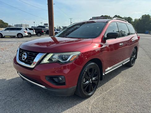 Used 2017 Nissan Pathfinder Platinum w/ Midnight Edition Package AWD/4WD image 9
