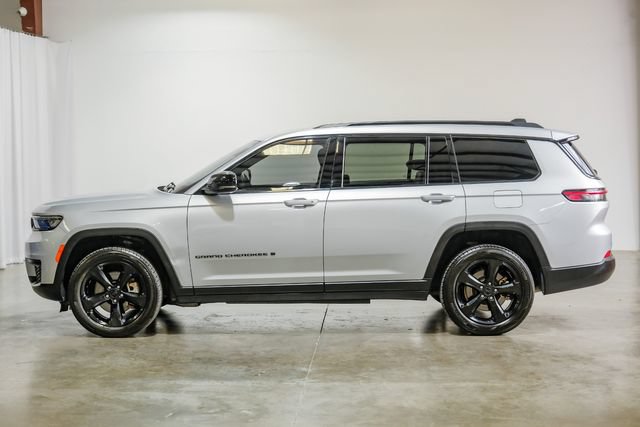 Used 2021 Jeep Grand Cherokee L Laredo RWD image 14