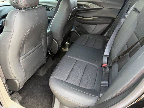 Used 2023 Chevrolet TrailBlazer RS w/ Convenience Package FWD image 15