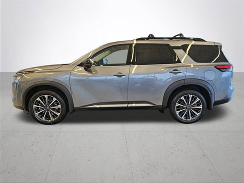 New 2026 Nissan Pathfinder Platinum w/ Cargo Package AWD/4WD image 11
