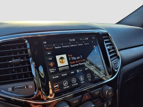 Used 2021 Jeep Grand Cherokee Laredo X image 12