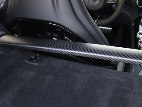 Used 2018 Mercedes-Benz AMG GT R image 31