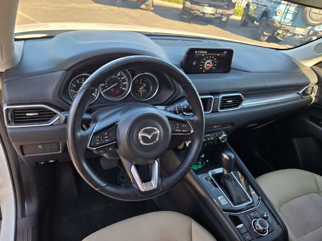 Used 2017 MAZDA CX-5 Touring FWD image 9
