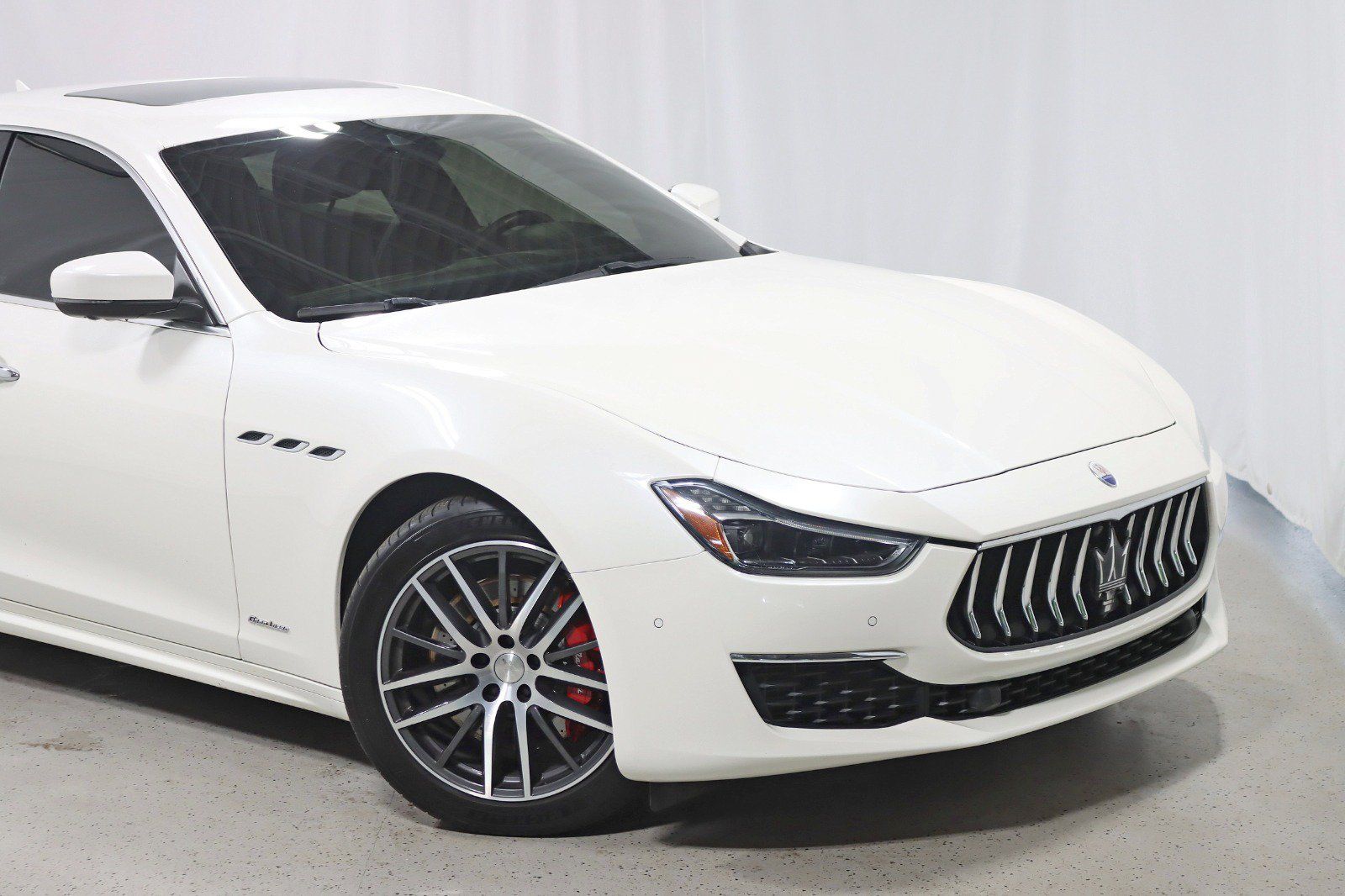 Used 2020 Maserati Ghibli S GranLusso AWD/4WD image 2