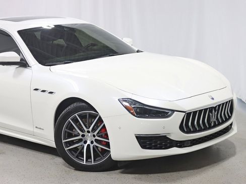 Used 2020 Maserati Ghibli S GranLusso image 2