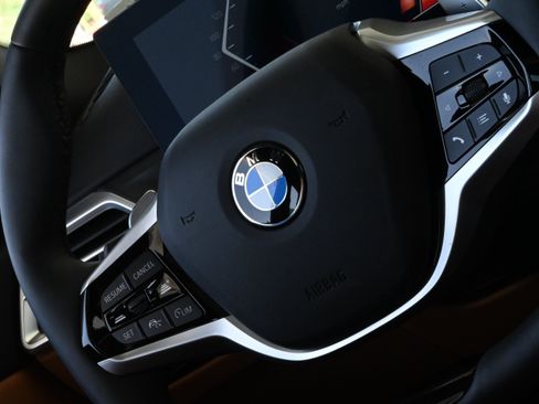 Used 2026 BMW 330i xDrive Sedan w/ Premium Package AWD/4WD image 23