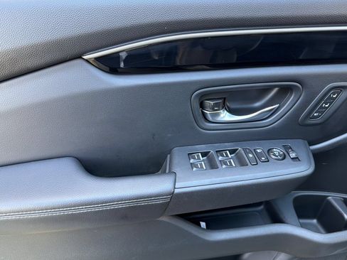 Certified 2023 Honda Pilot Touring image 11