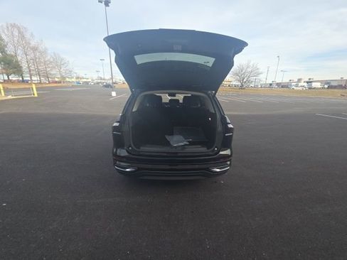 New 2026 Lincoln Nautilus Premier w/ Equipment Group 102A AWD/4WD image 11
