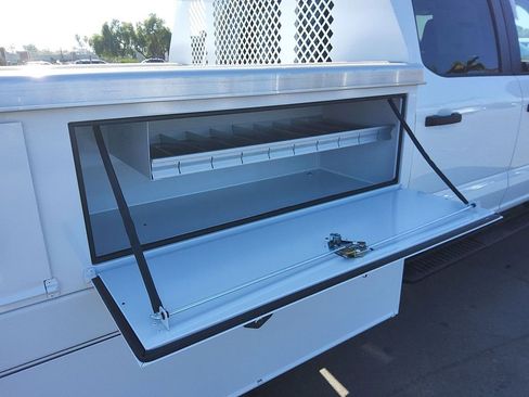New 2026 Ford F450 XL w/ XL Chrome Package RWD image 21