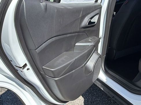 New 2026 Chevrolet Trax RS w/ Sunroof Package image 16