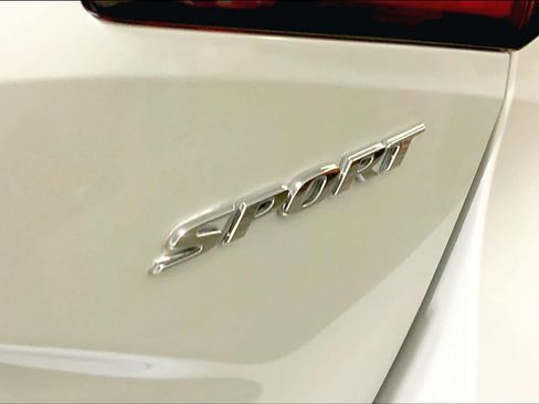 Used 2024 Honda Civic Sport image 18