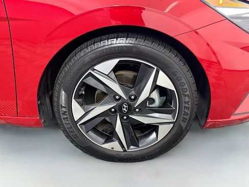 Used 2023 Hyundai Elantra SEL w/ Convenience Package image 32