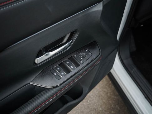 New 2026 Nissan Kicks SR w/ Cold Weather Package image 18