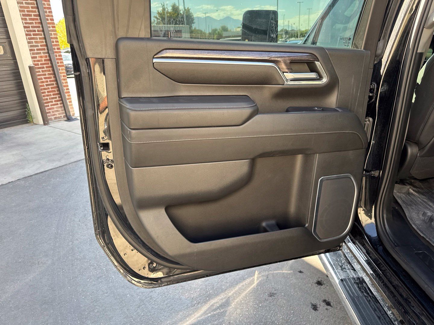 Used 2024 Chevrolet Silverado 2500 LTZ w/ LTZ Texas Edition AWD/4WD image 16