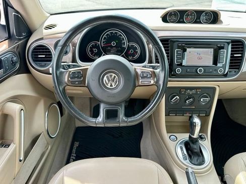 Used 2014 Volkswagen Beetle TDI FWD image 16
