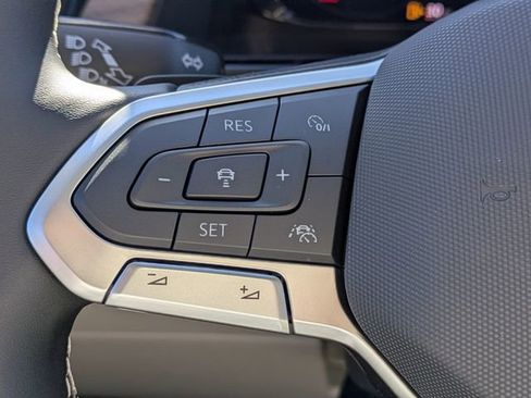 New 2026 Volkswagen Atlas SE image 25