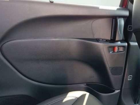 New 2026 Chrysler Pacifica Select AWD/4WD image 20