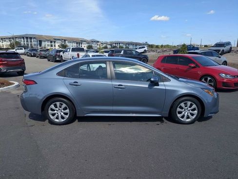 Used 2024 Toyota Corolla LE FWD image 2