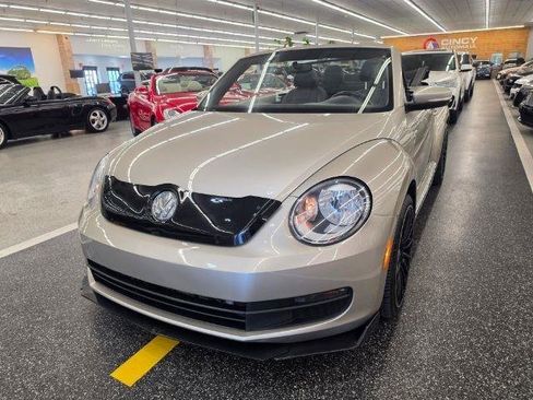 Used 2015 Volkswagen Beetle 1.8T FWD image 7