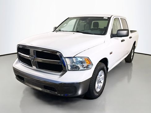Used 2020 RAM 1500 Tradesman w/ Chrome Plus Package RWD image 4