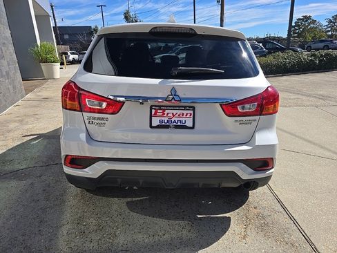 Used 2018 Mitsubishi Outlander Sport ES image 9