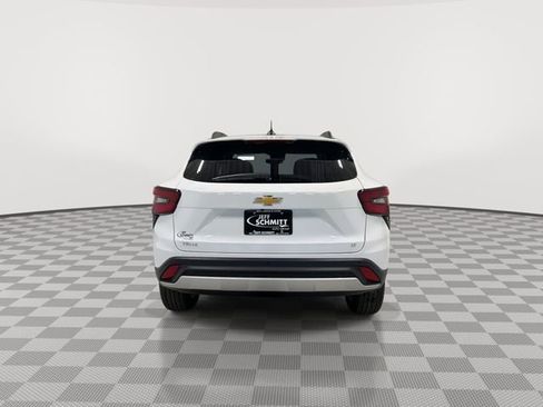 New 2026 Chevrolet Trax LT w/ Driver Confidence Package FWD image 9