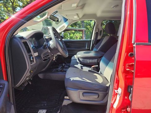 Used 2012 RAM 3500 ST w/ Chrome Appearance Group image 17