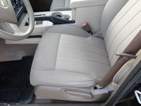 Used 2009 Jeep Liberty Sport w/ Popular Equipment Group image 17