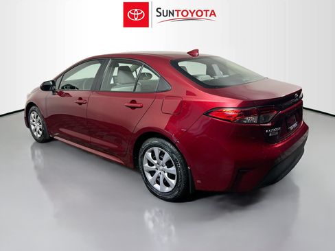 Used 2026 Toyota Corolla LE FWD image 6