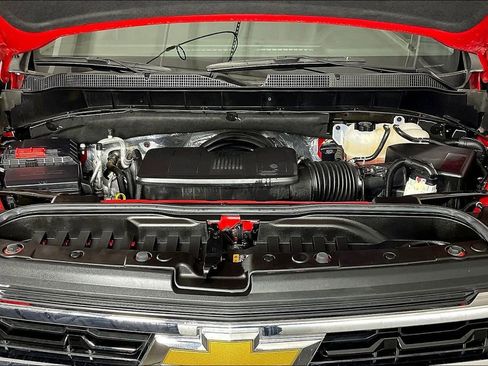 Used 2024 Chevrolet Silverado 1500 LT image 13