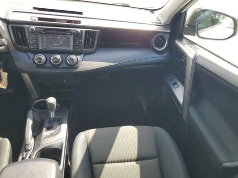 Used 2018 Toyota RAV4 LE image 16