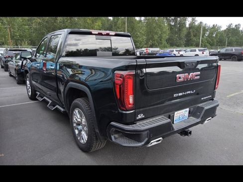 Used 2025 GMC Sierra 1500 Denali w/ Technology Package AWD/4WD image 8