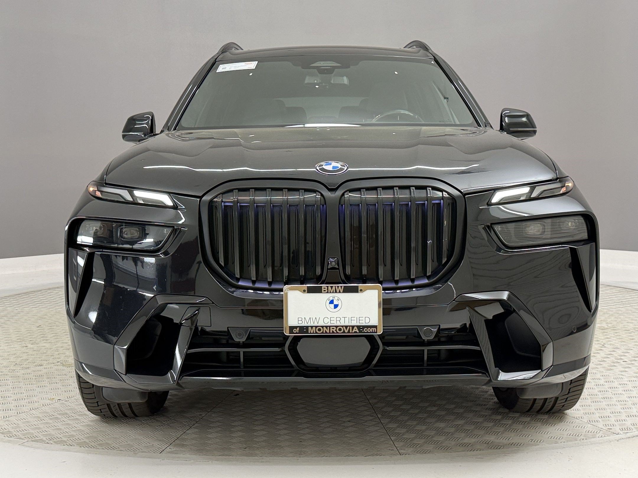 Certified 2024 BMW X7 xDrive40i w/ M Sport Package AWD/4WD image 6