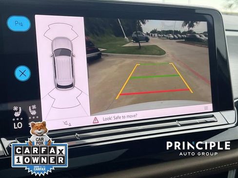 Used 2024 Volkswagen Atlas Cross Sport SE w/ Panoramic Sunroof Package FWD image 25