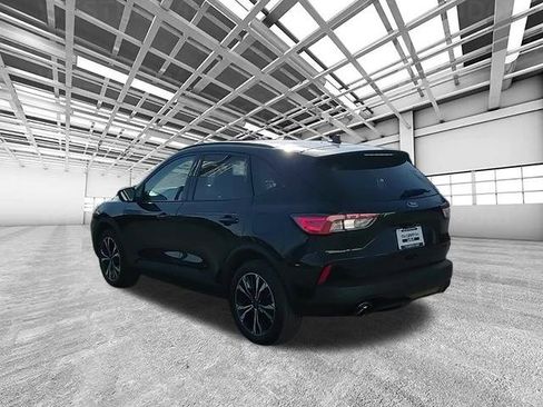 Used 2022 Ford Escape SEL w/ SEL Stealth AWD Package image 5
