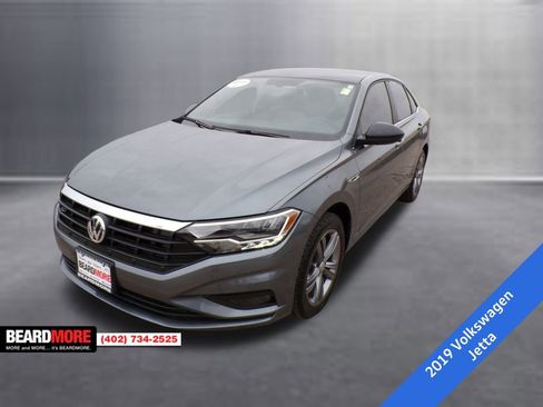 Used 2019 Volkswagen Jetta R-Line w/ R-Line Cold Weather Package image 1